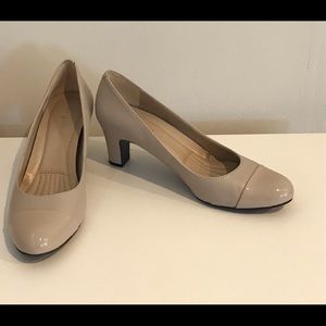 Easy Spirit Heels - Raphael in Light Taupe